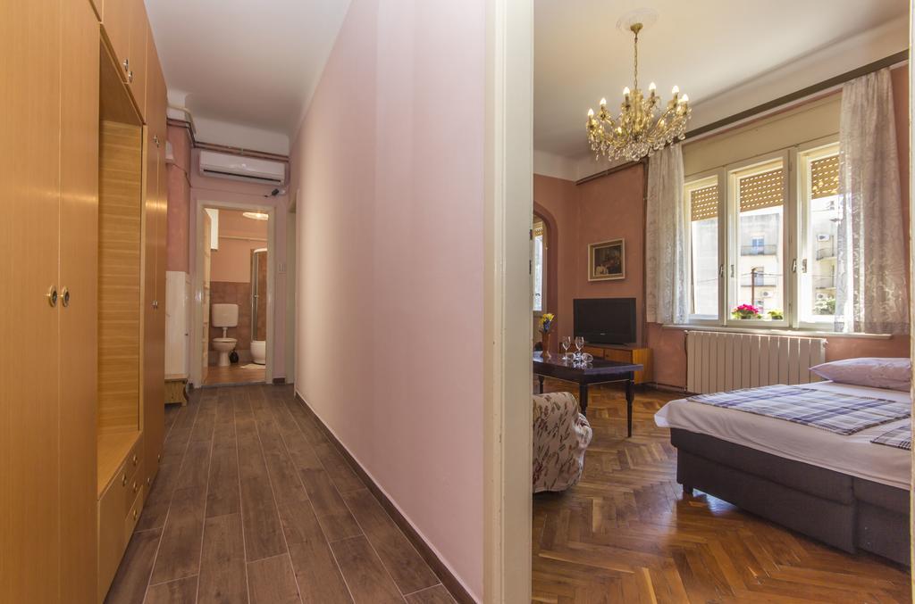 Spacious & Smart Center Apartment Pula Oda fotoğraf