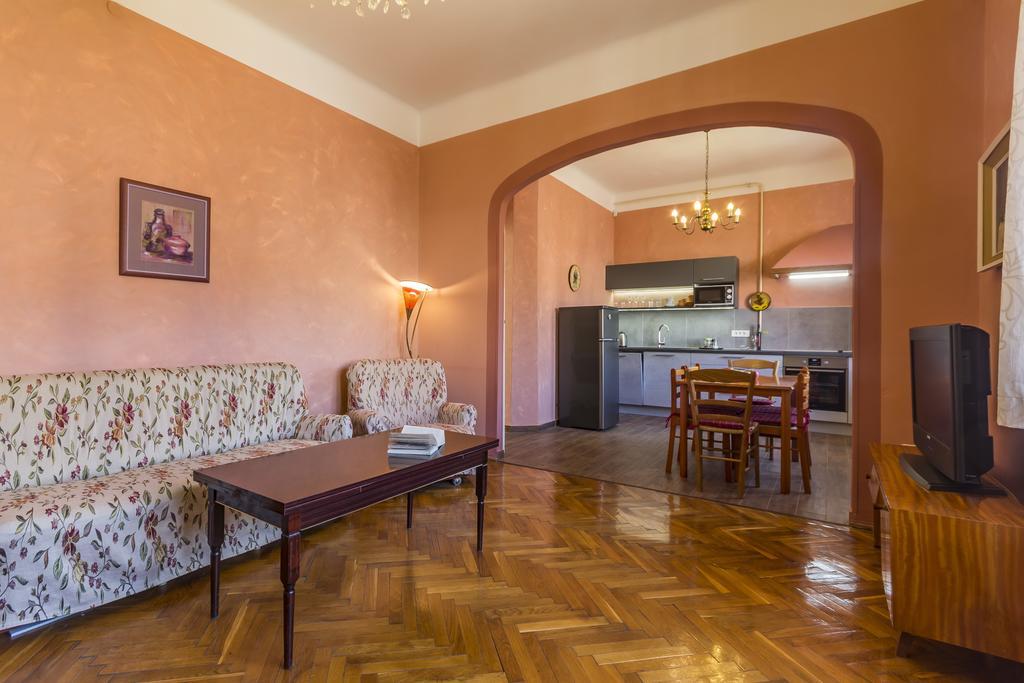Spacious & Smart Center Apartment Pula Dış mekan fotoğraf